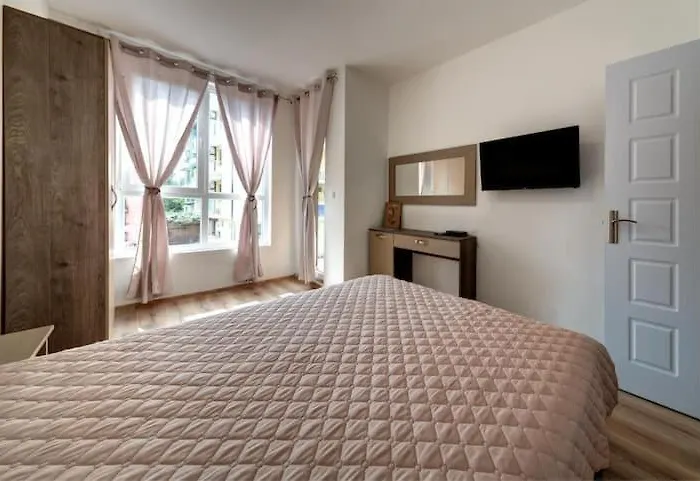 Star - звезден плаж * プリモルスコ